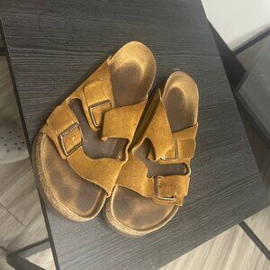 Soft Footbed Arizona Suede Mink